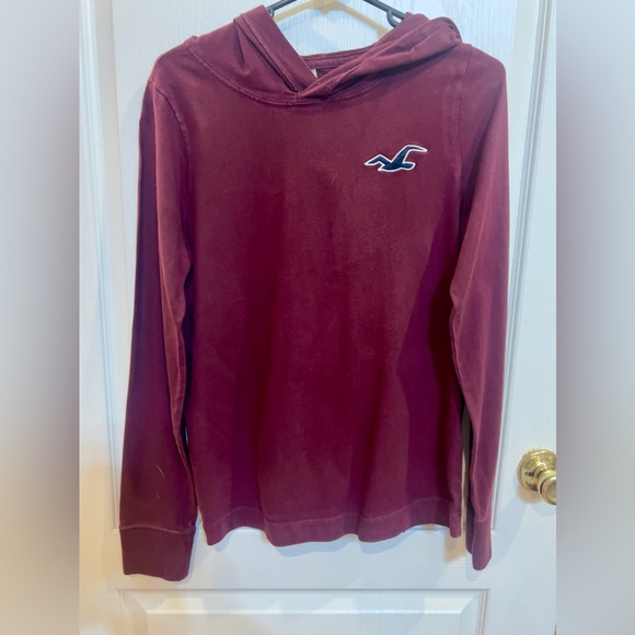 Hollister burgundy 100% cotton long sleeve tee with hoodie. Size S. - Picture 2 of 5